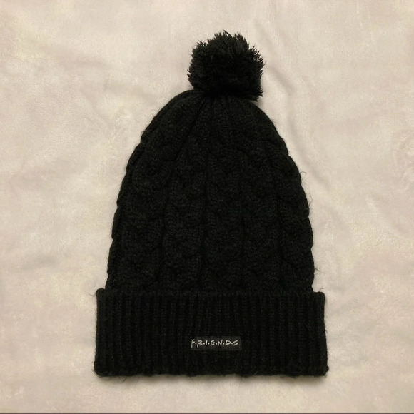 🌸 Friends Black Winter Knit Hat with PomPom - Picture 1 of 6